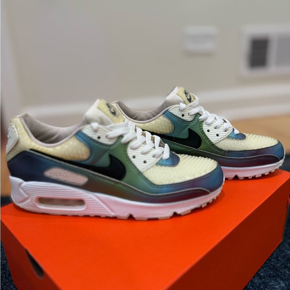 Nike Air Max 90 Bubble Pack. Size 7M/9F